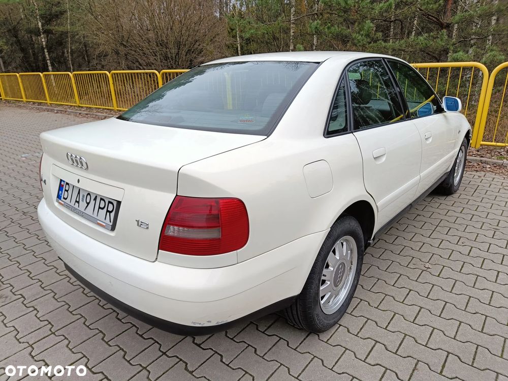 Audi A4 Limousine - 8