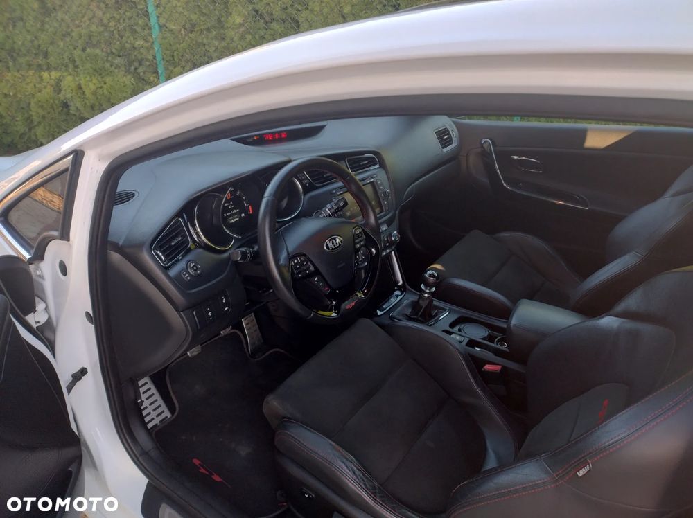 Kia Ceed 1.6 T-GDI GT - 6