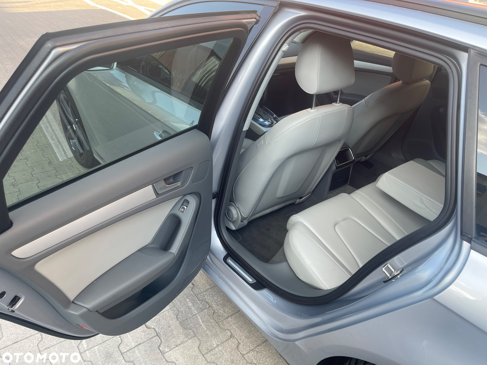 Audi A4 Avant - 11