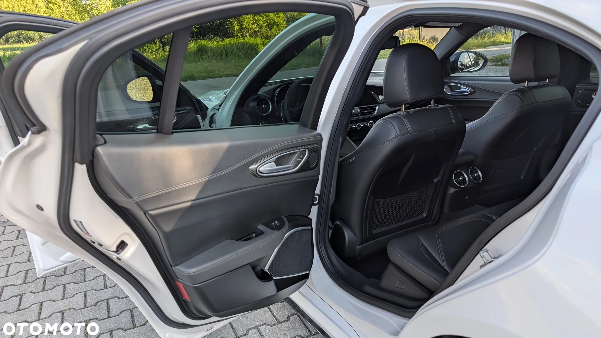 Alfa Romeo Giulia 2.0 Turbo 16V AT8 Veloce Ti - 29