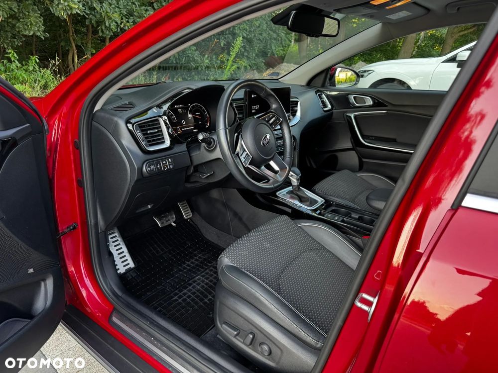 Kia XCeed 1.4 T-GDI L Business Line DCT - 17