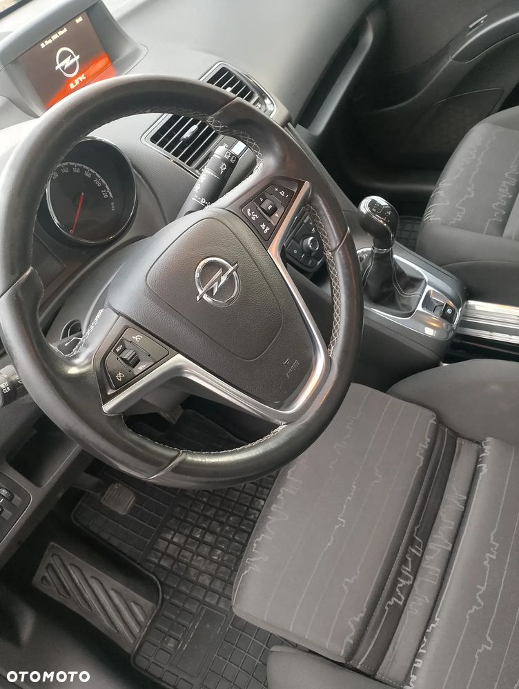 Opel Meriva - 25