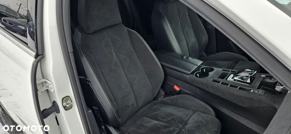 DS Automobiles DS 7 Crossback - 27