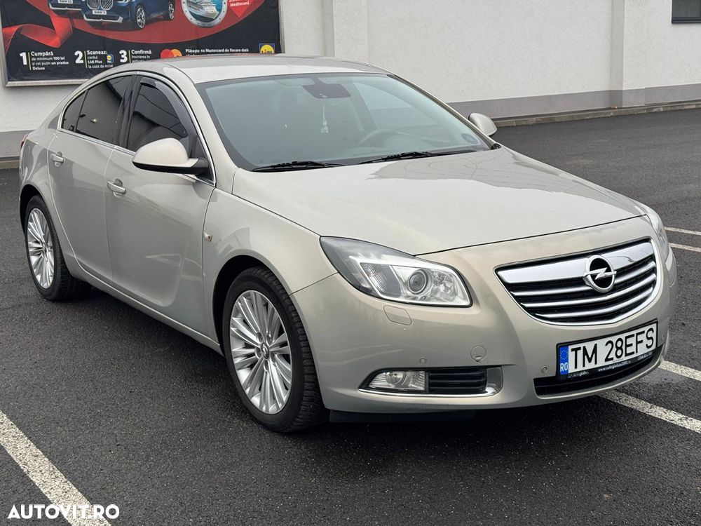 Opel Insignia - 1