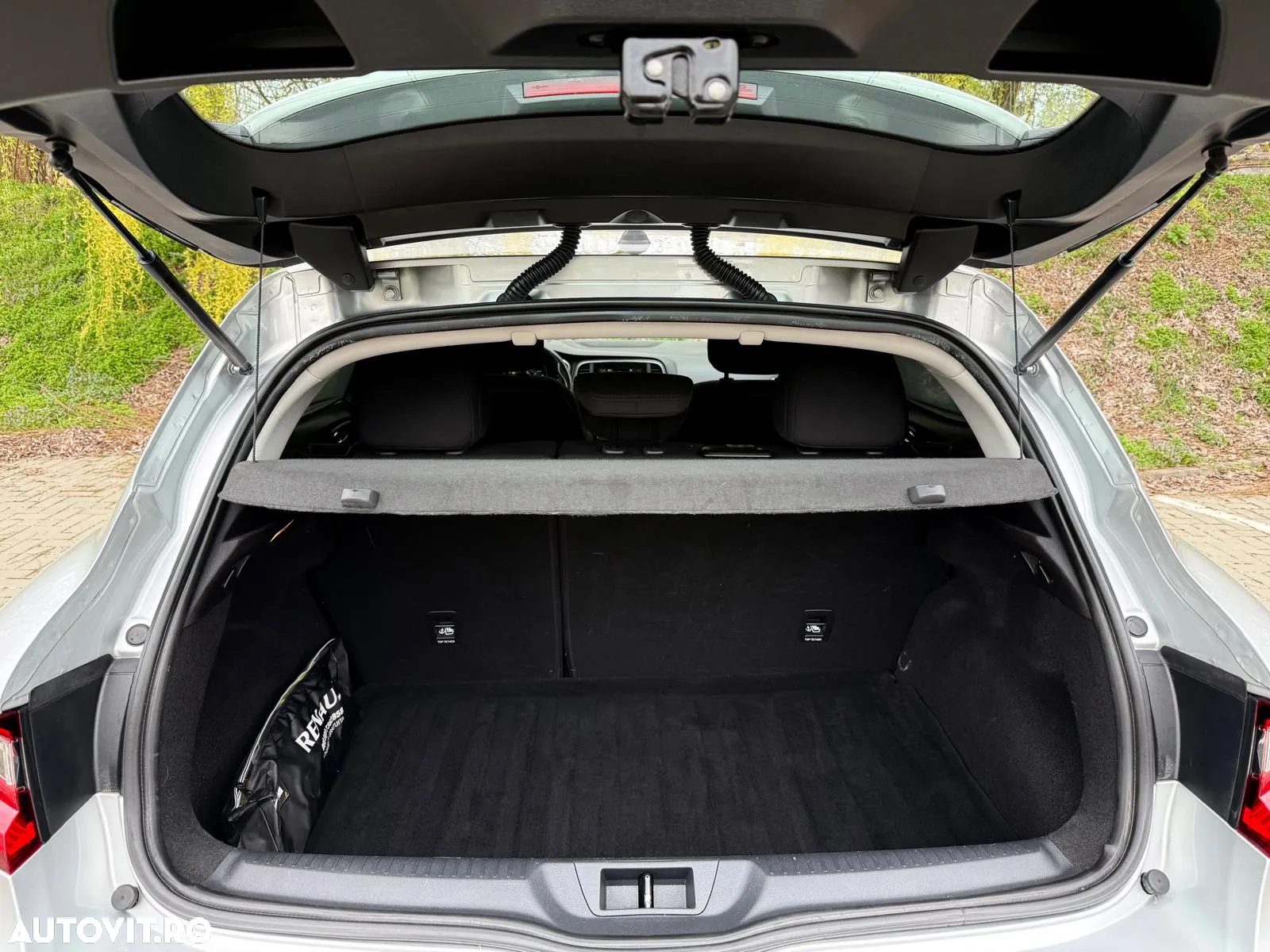 Renault Megane ENERGY dCi EDC Zen - 17