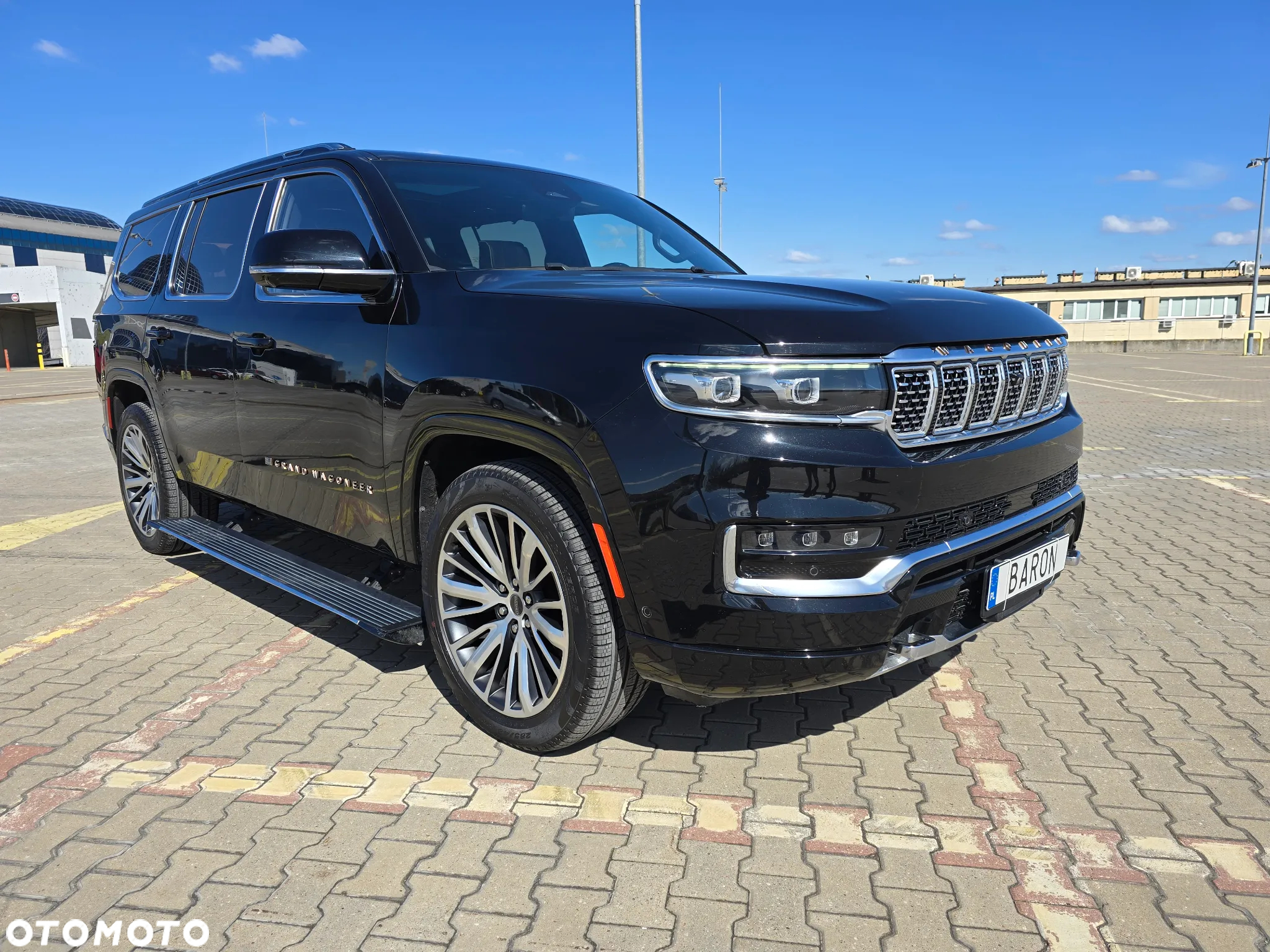 Jeep Wagoneer - 4