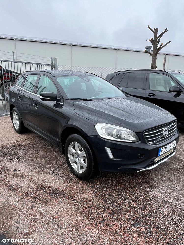 Volvo XC 60 D4 AWD R-Design Summum - 4