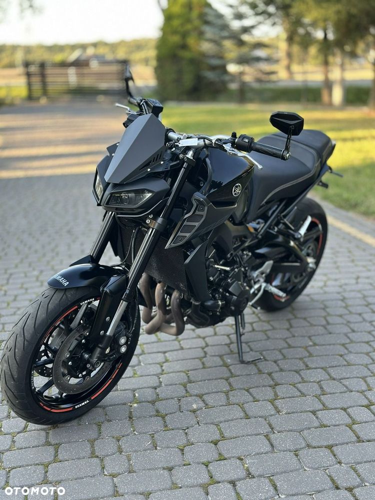 Yamaha MT - 22