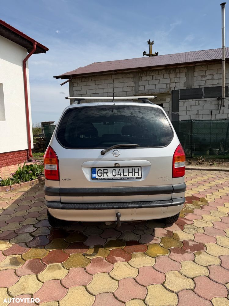 Opel Zafira 1.8 Executive - 4