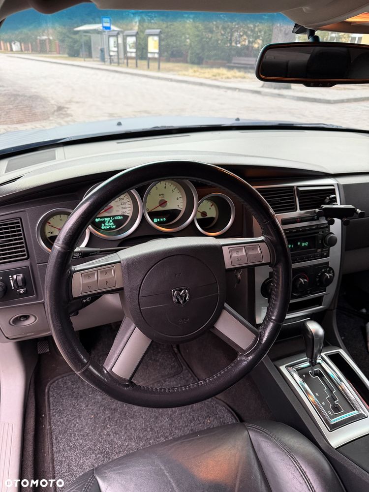 Dodge Charger 5.7 V8 RT - 16