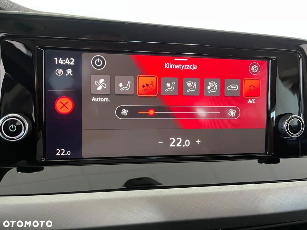 Volkswagen Golf VIII 2.0 TDI Life - 27