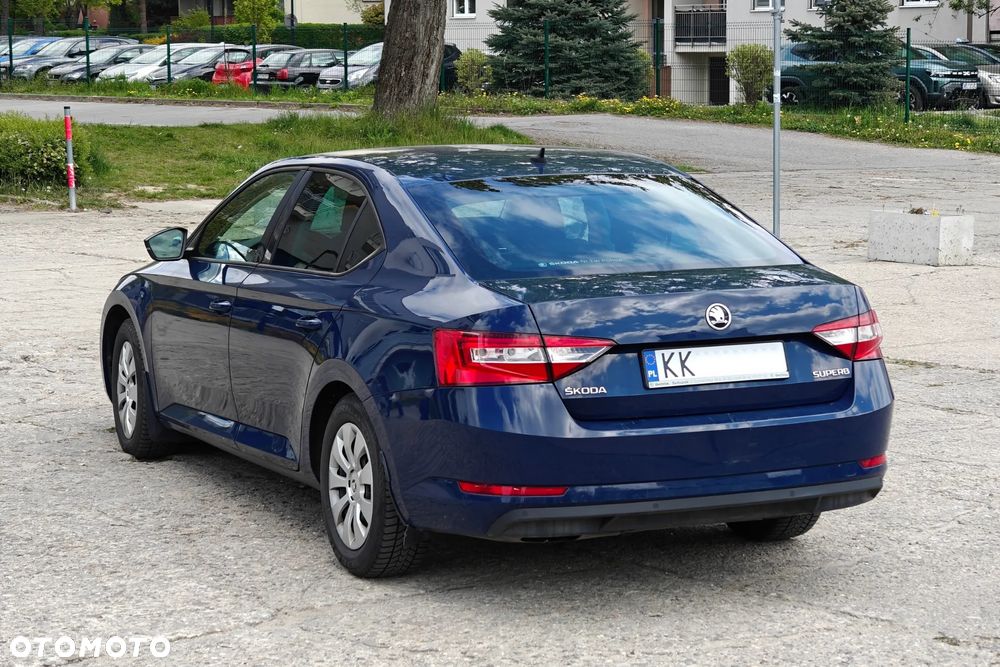 Skoda Superb 2.0 TDI Active - 6