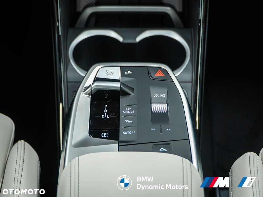 BMW X1 sDrive18d - 32