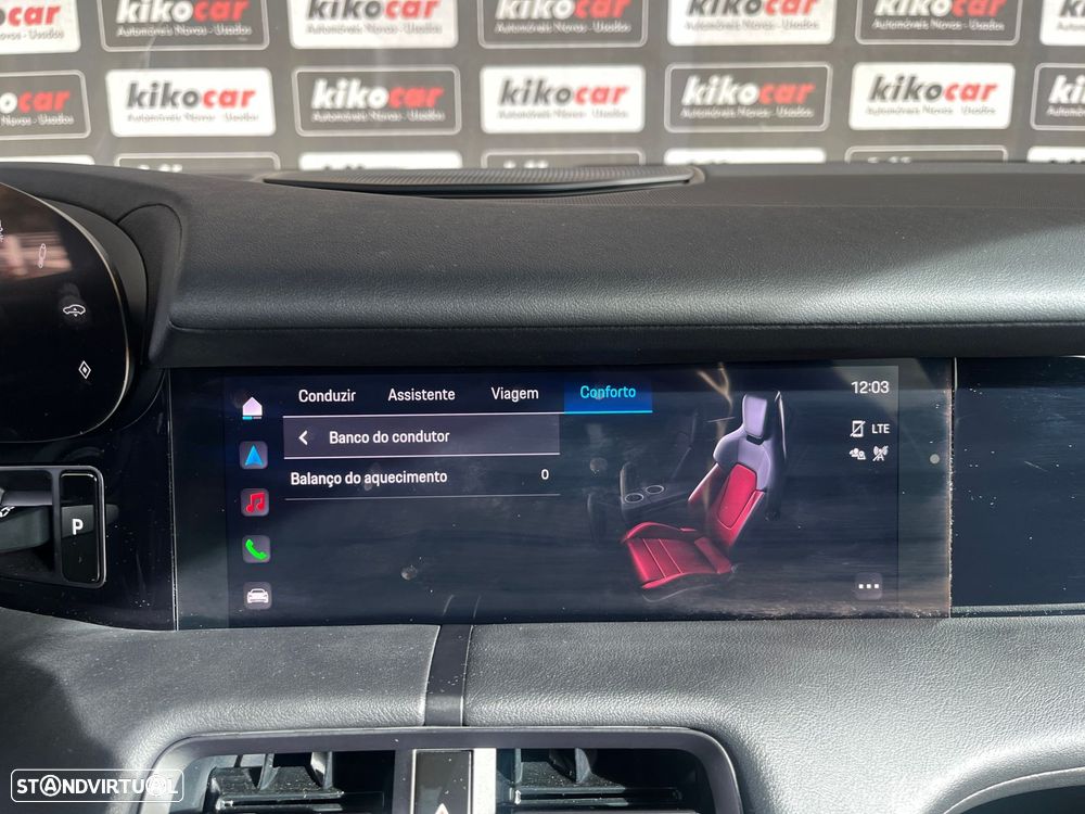 Porsche Taycan Standard - 44