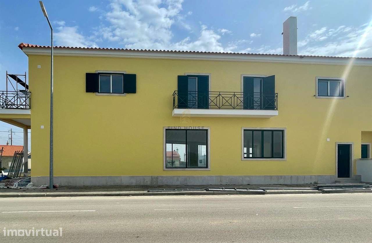 Apartamento T4 com amplo logradouro em Foros de Salvaterra, Salvaterra - Grande imagem: 4/26