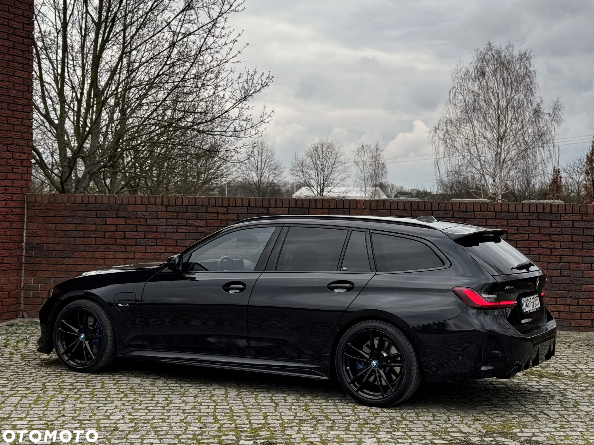 BMW Seria 3 330e xDrive M Sport sport - 13