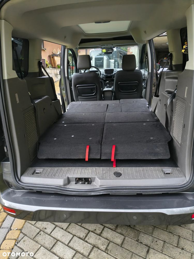 Ford Tourneo Connect Grand - 8