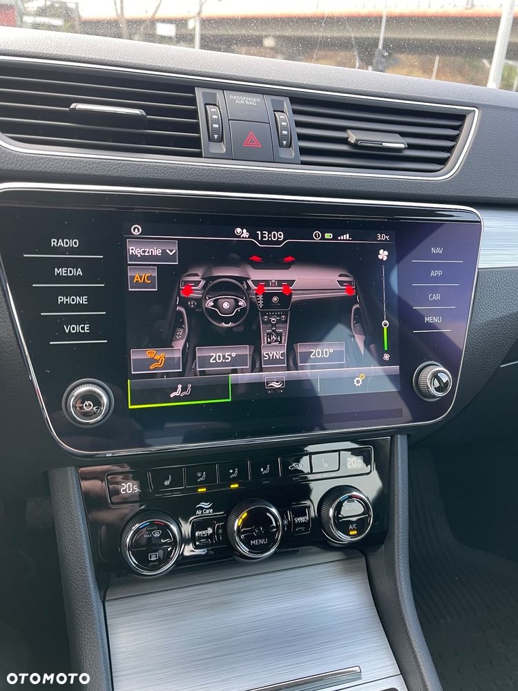 Skoda Superb 2.0 TDI SCR Ambition DSG - 8