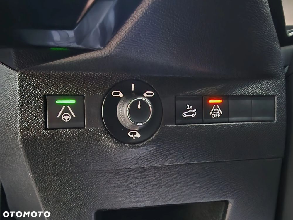 DS Automobiles DS 7 Crossback 1.6 PureTech Performance Line + - 38