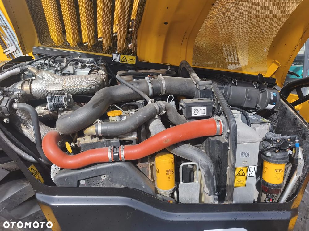 JCB 560-80 - 12