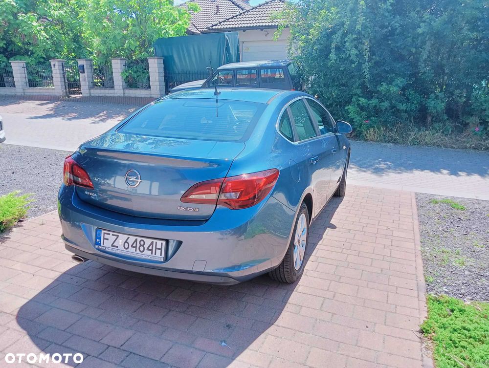 Opel Astra - 3