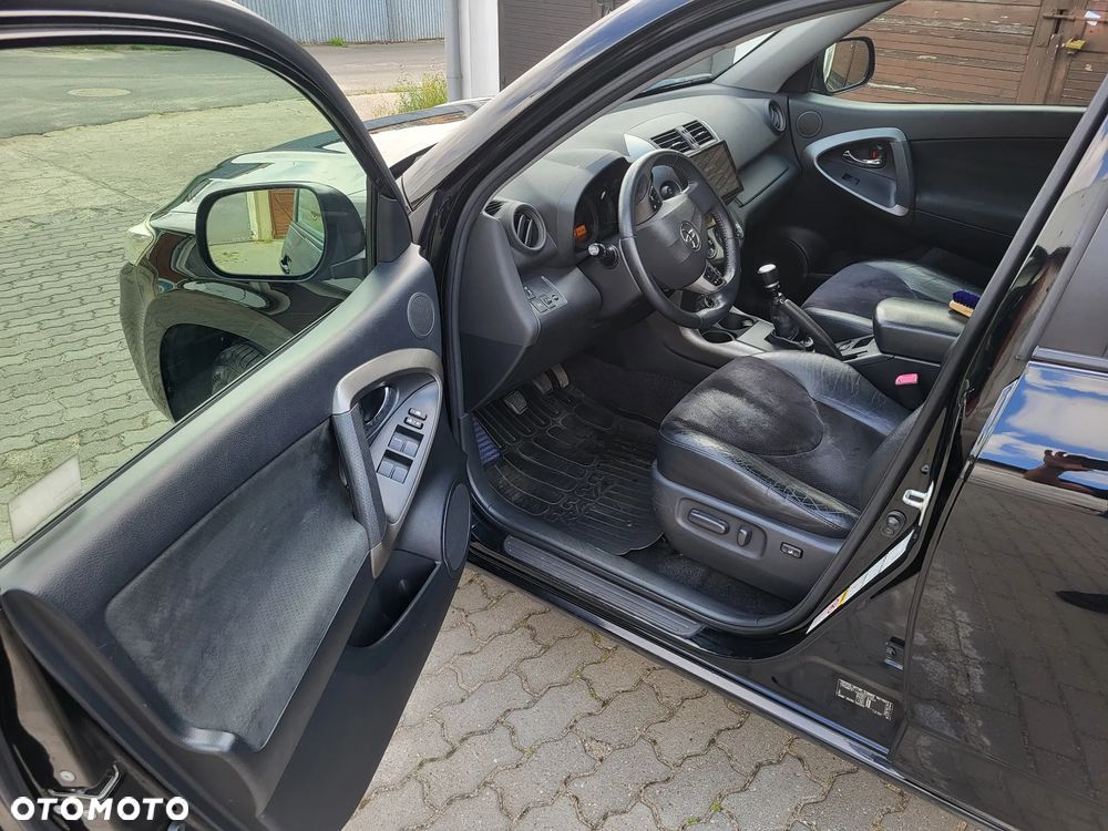 Toyota RAV4 2.0 VVT-i Premium - 6