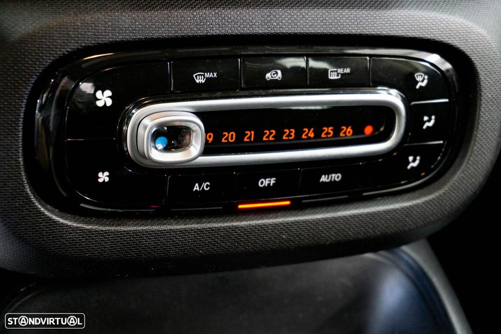 Smart ForFour EQ Pulse - 26