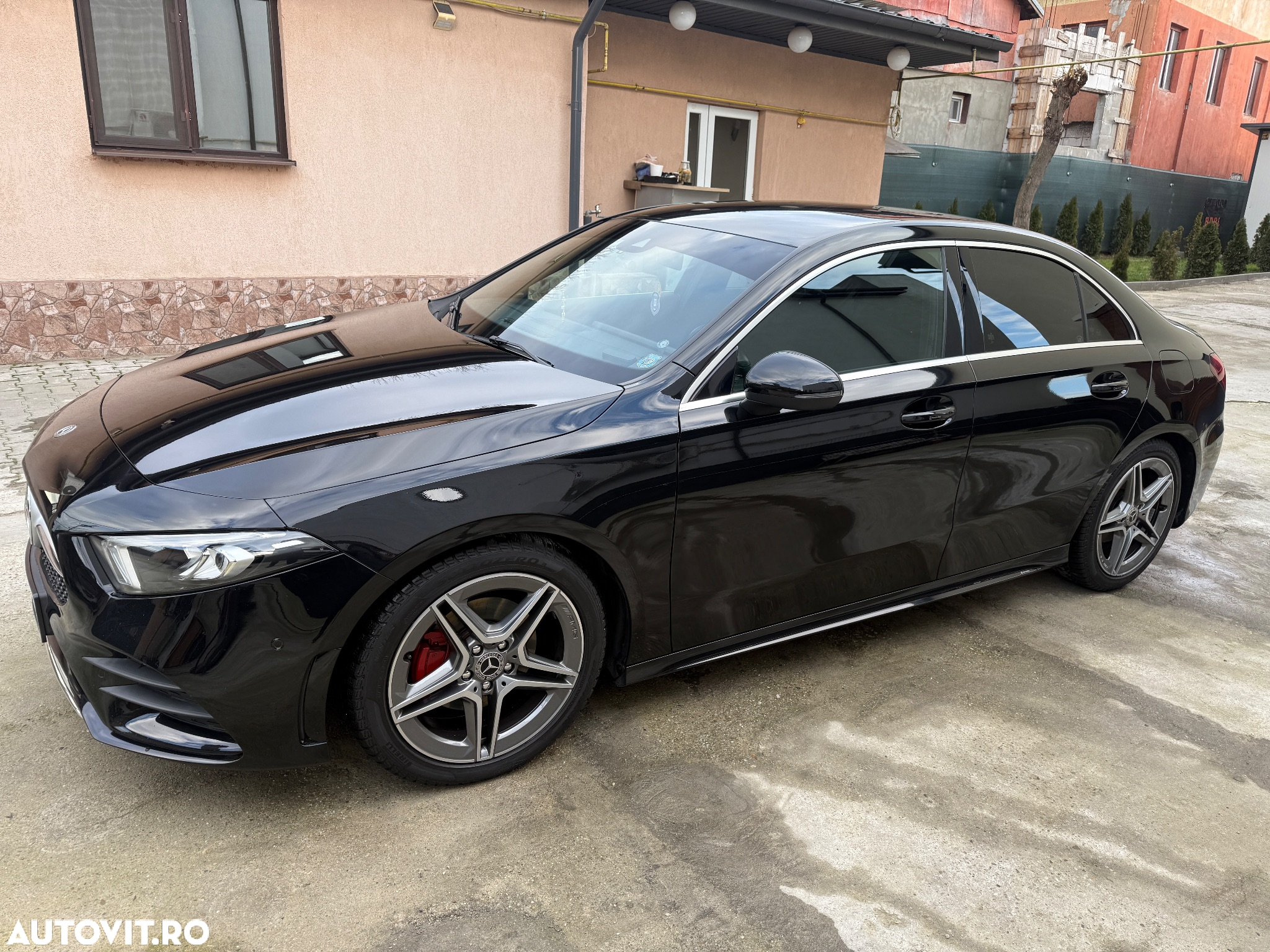 Mercedes-Benz A - 35