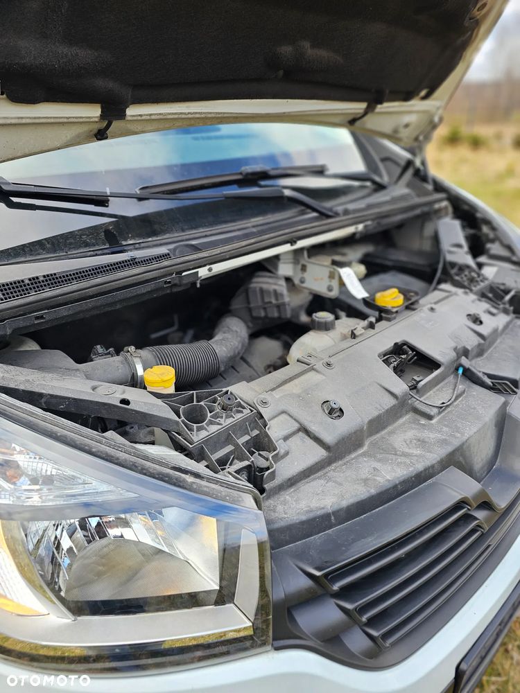 Renault Trafic - 18