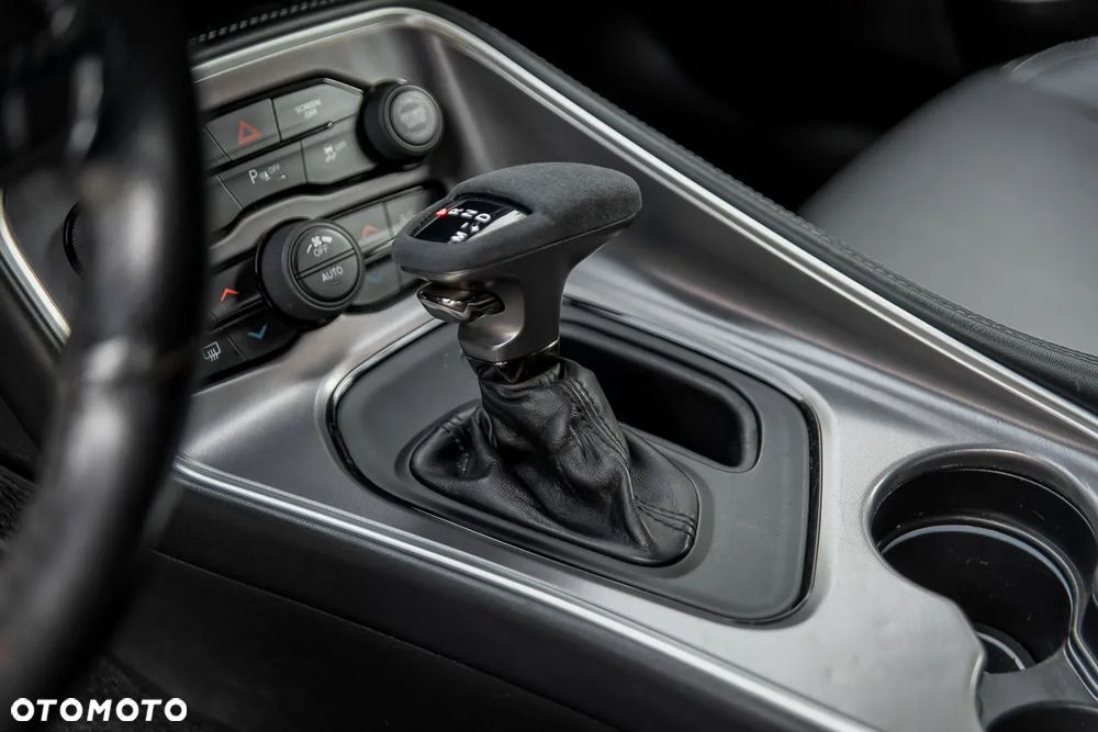 Dodge Challenger 5.7 R/T - 28