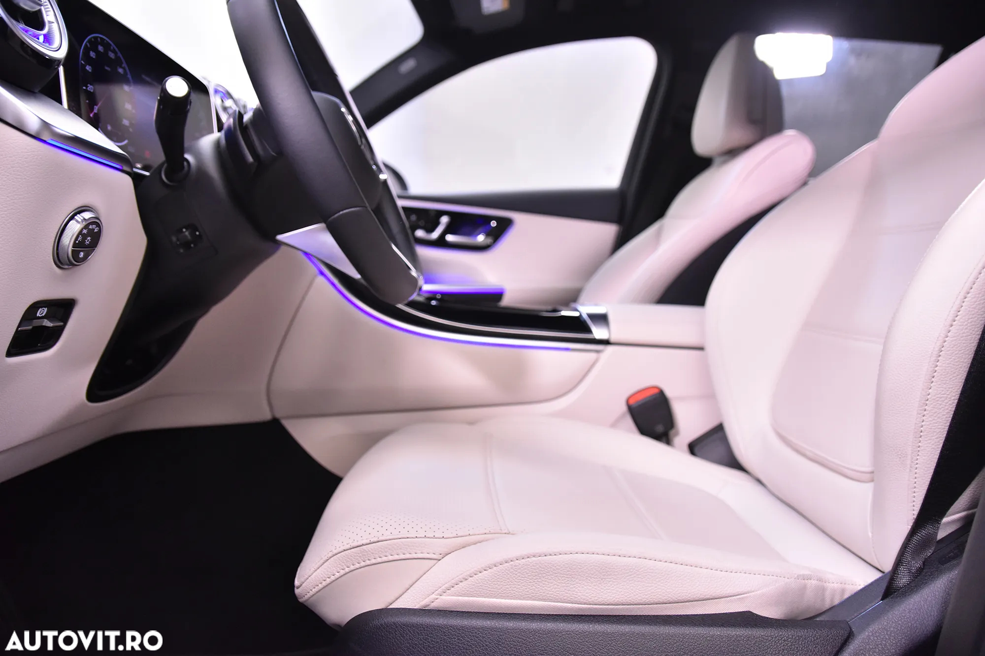 Mercedes-Benz GLC 300 e 4MATIC - 23