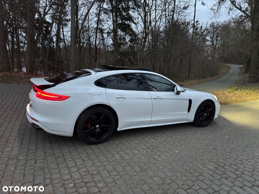 Porsche Panamera - 11