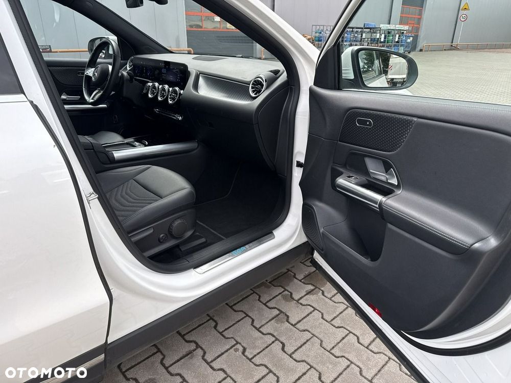 Mercedes-Benz EQA - 20