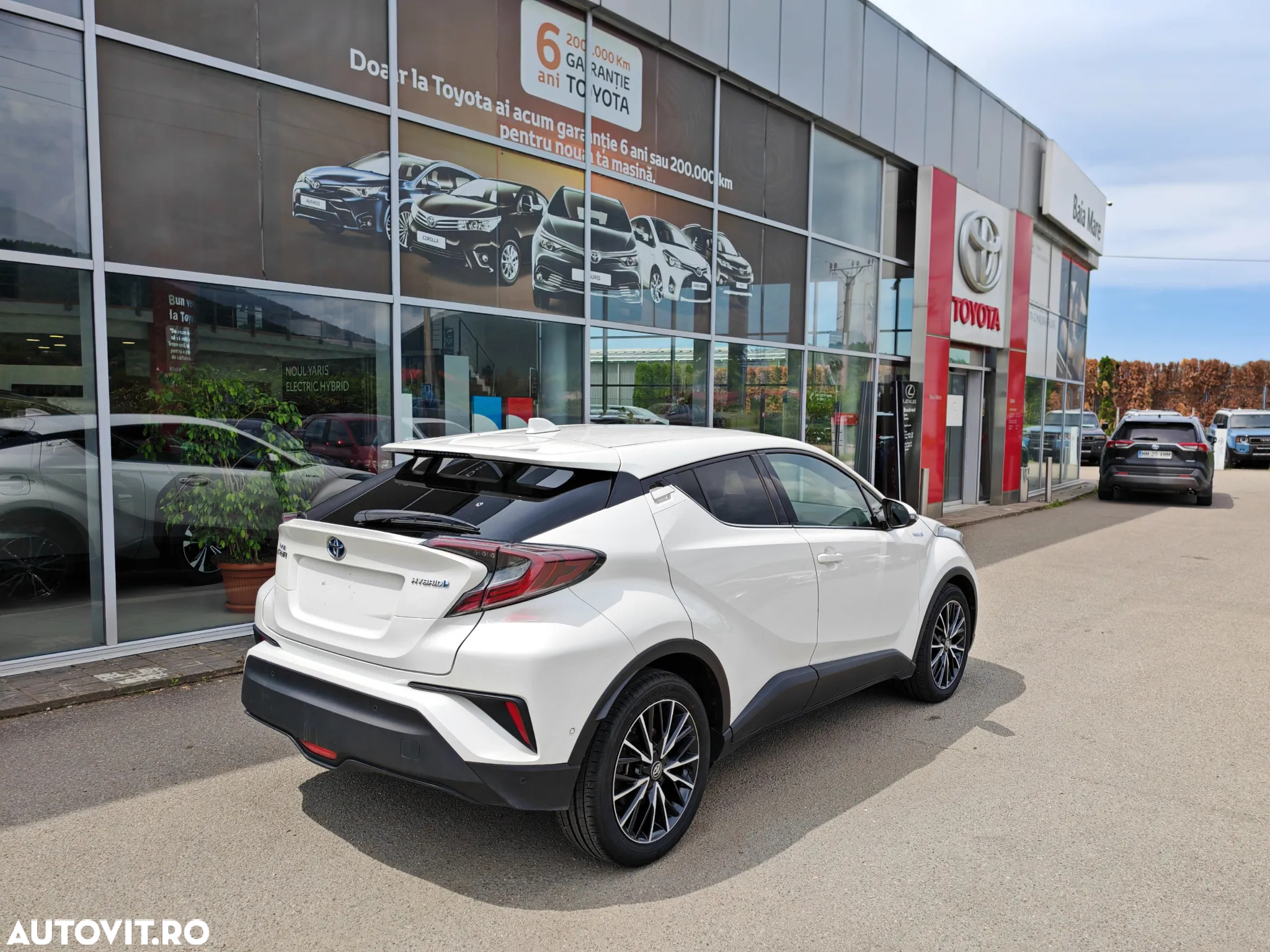 Toyota C-HR 1.8 HSD 4x2 CVT C-lassy LED - 4