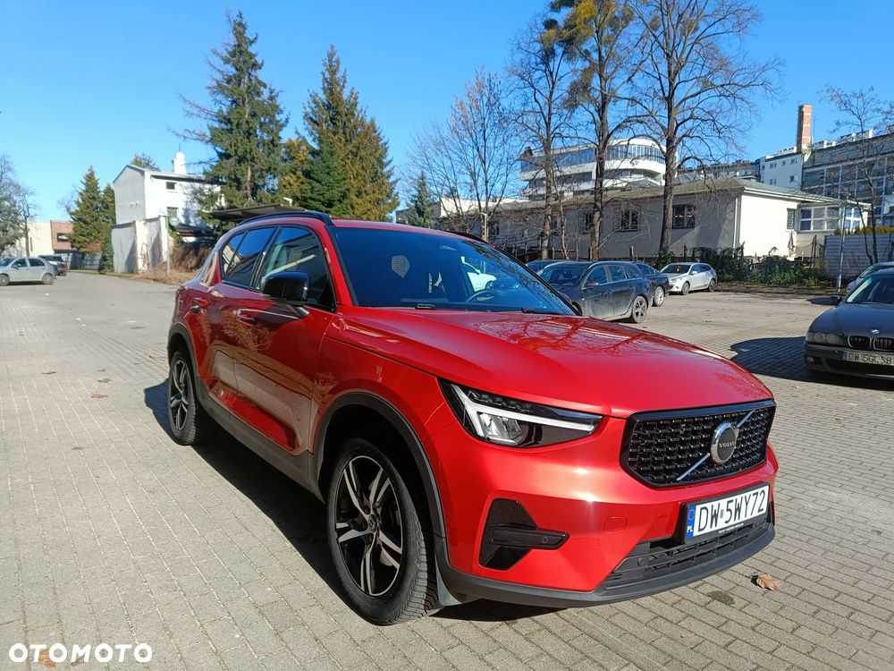 Volvo XC 40 B3 Ultra Dark - 3