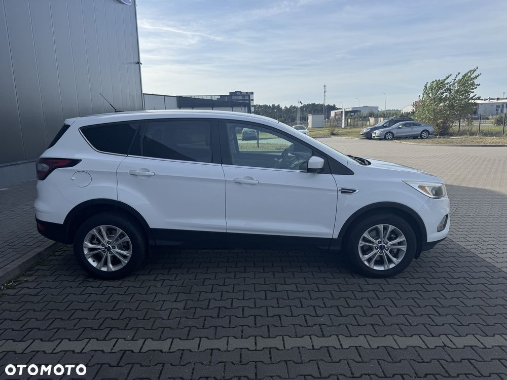 Ford Escape 1.5 EcoBoost AWD SE - 4