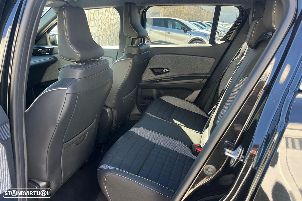 Renault 4 E-Tech 52 kWh Iconic Autonomia Conforto - 8