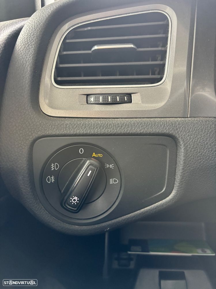 VW Golf 1.6 TDI BlueMotion Trendline - 16