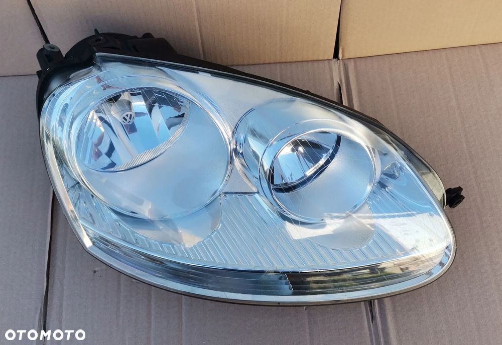 Reflektor prawy Lampa prawa Volkswagen Golf V 03- - 2