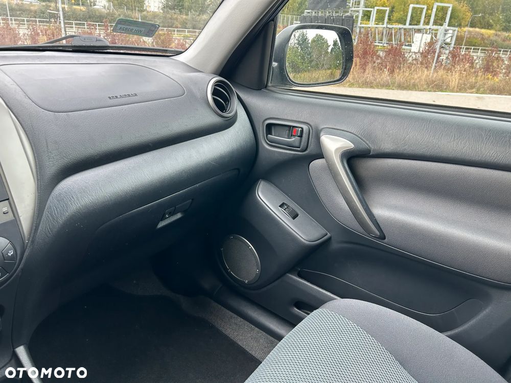 Toyota RAV4 2.0 VVT-i 4x4 - 20