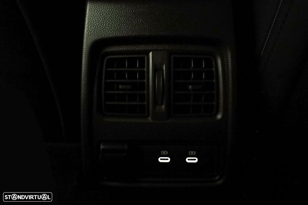 Renault Captur 1.0 TCe Techno Bi-Fuel - 24