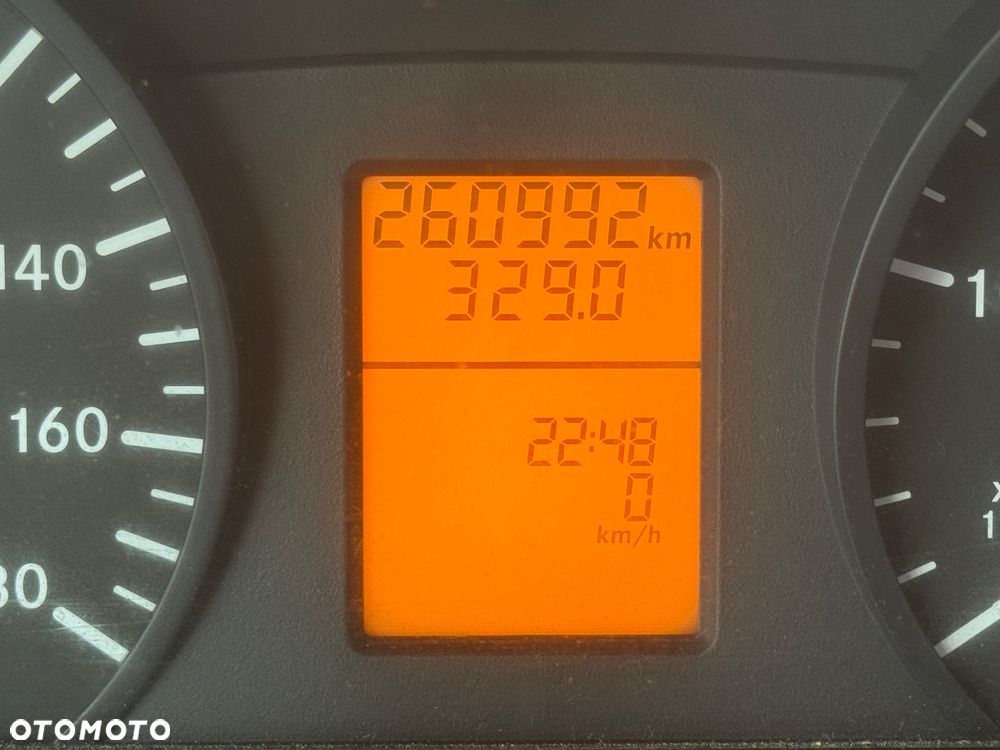 Mercedes-Benz Sprinter - 9