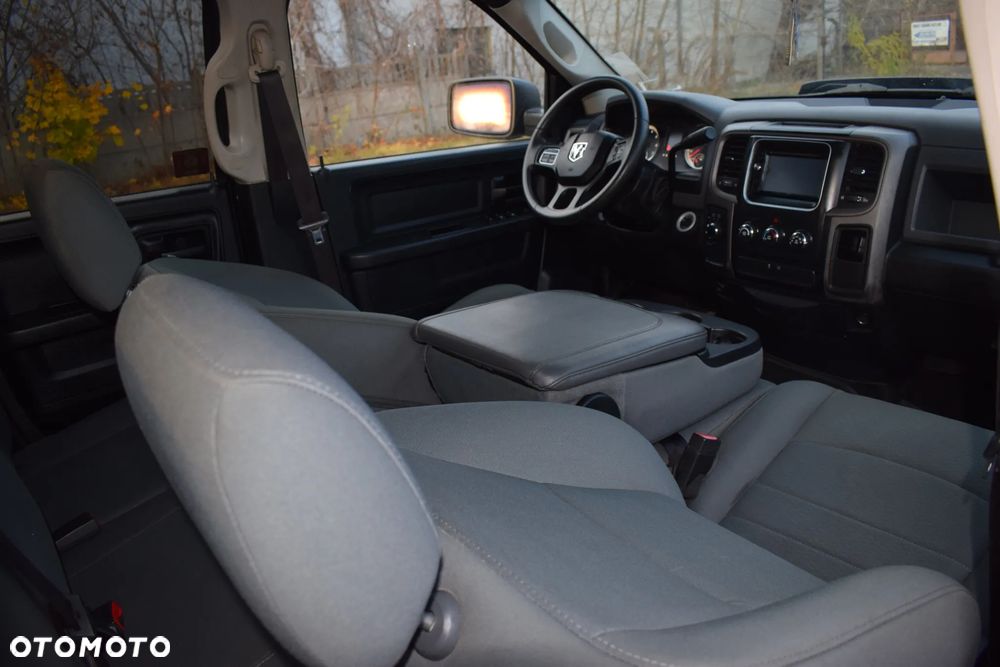 Dodge RAM - 25