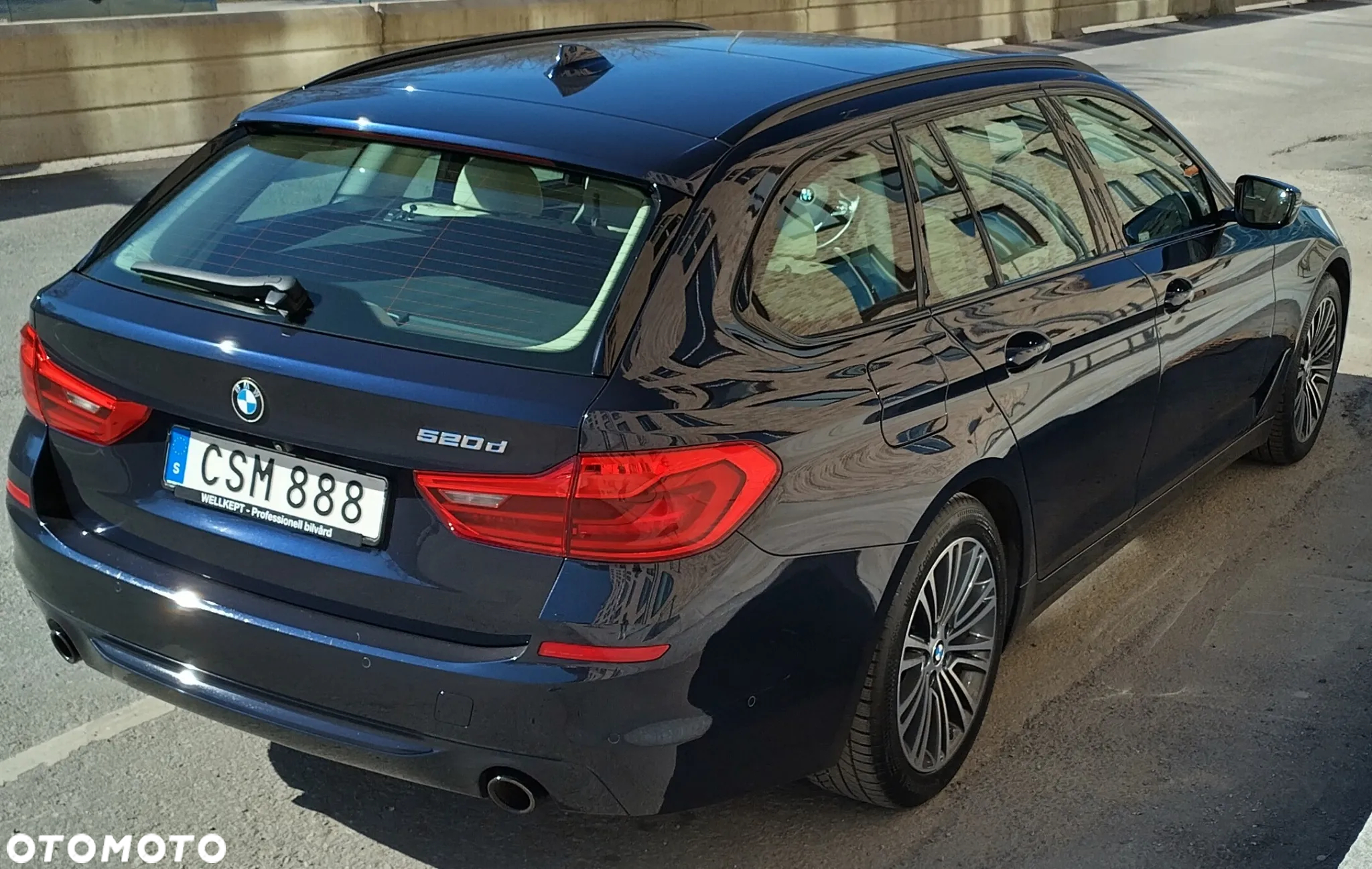 BMW Seria 5 520d Touring Sport Line - 15