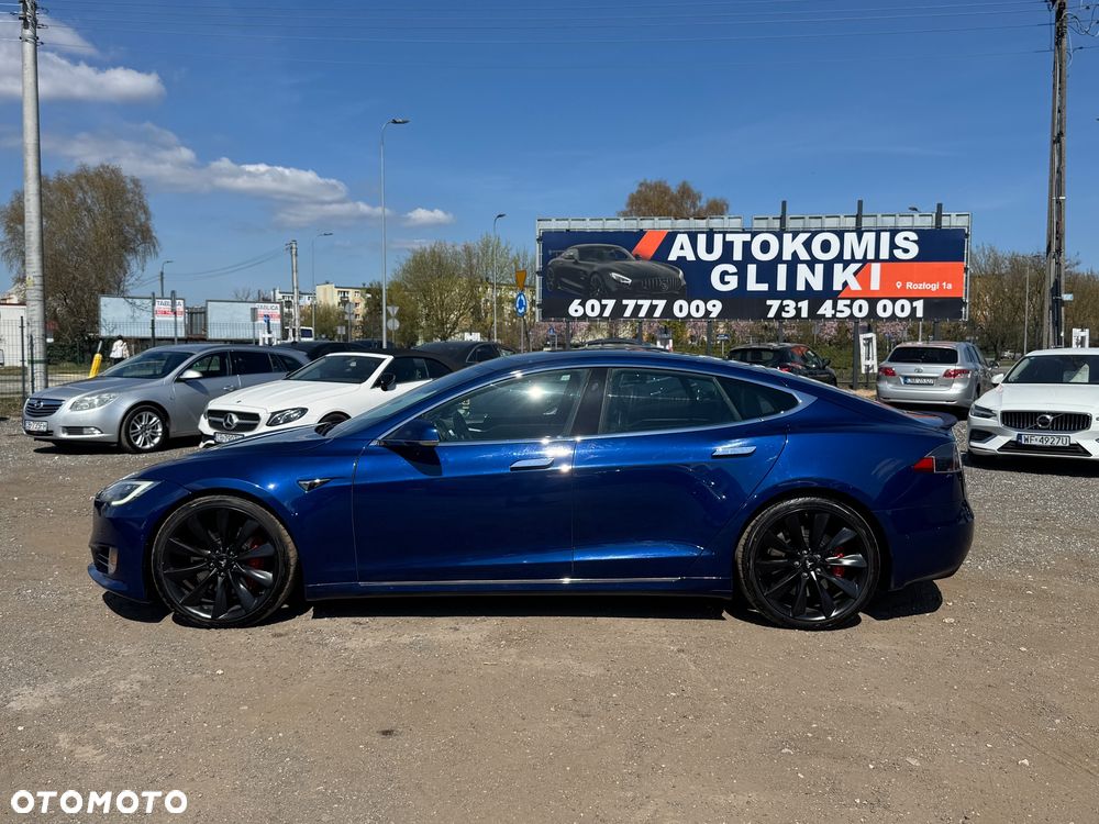 Tesla Model S 90 D Performance - 17