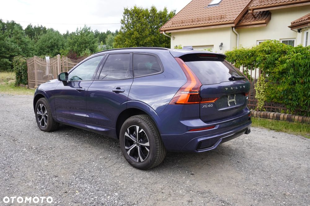 Volvo XC 60 B5 B AWD Plus Dark - 10