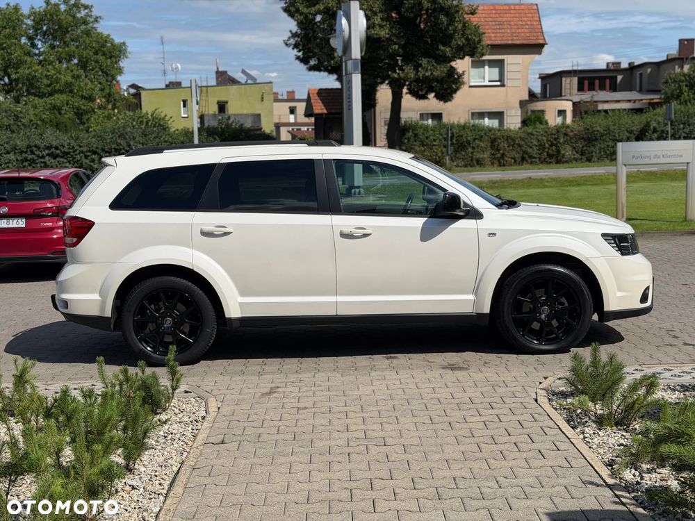 Fiat Freemont 2.0 Multijet Black Code AWD - 4
