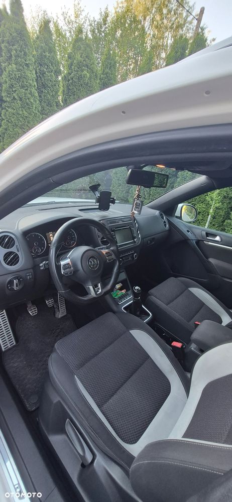 Volkswagen Tiguan 2.0 TDI DPF BlueMotion Technology Cup Sport & Style - 2