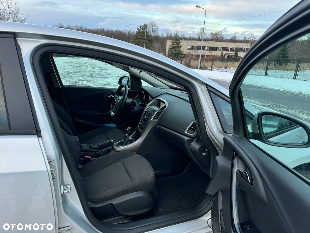 Opel Astra 1.4 T Enjoy - 12