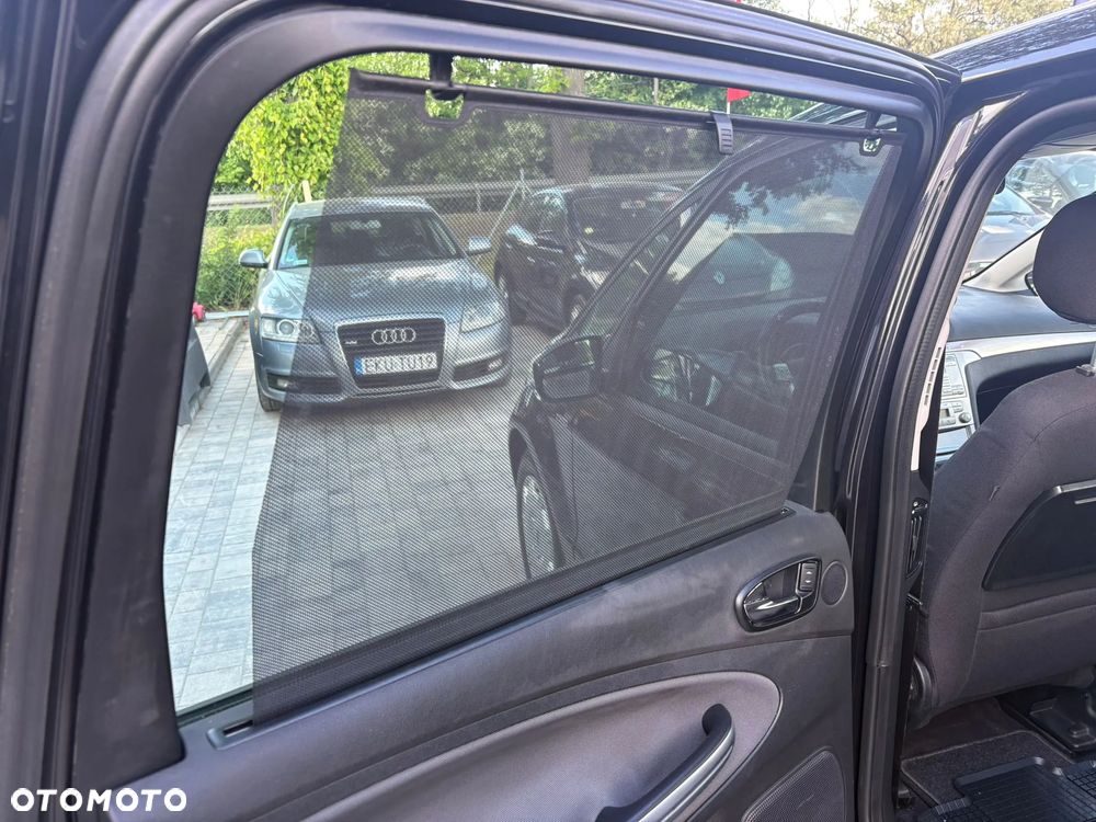 Ford Galaxy - 19